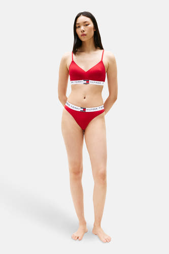 Shorty de Tommy Jeans, avec une bande blanche avec logo.