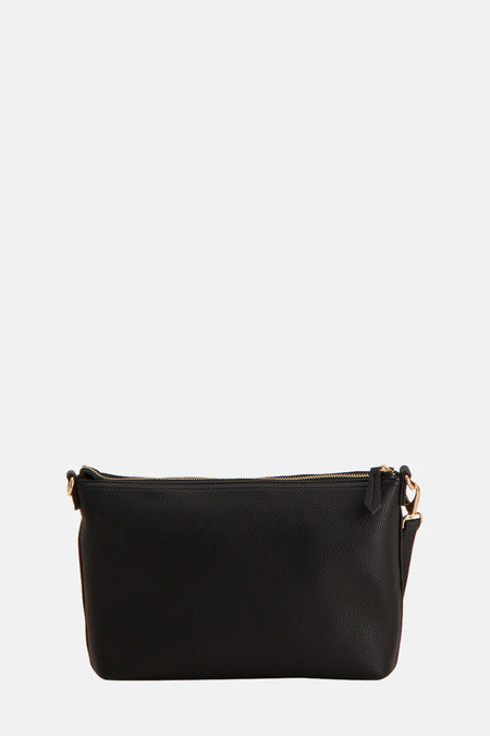 Sac à dos noir de VALENTINO BAGS, avec une fine texture granulée et une fermeture éclair dorée en haut.