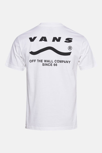 Wit T-shirt met zwart Vans-logo en tekstprint.
