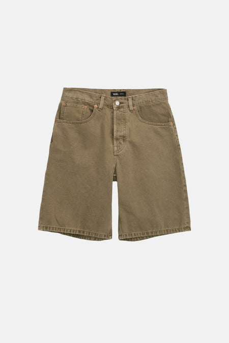 Short en jean de couleur vert olive VANS "OFF THE WALL" à cinq poches, fermeture à boutons et surpiqûres contrastées.