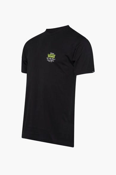 T-shirt noir VANS "OFF THE WALL", avec une petite impression de logo vert sur la poitrine.