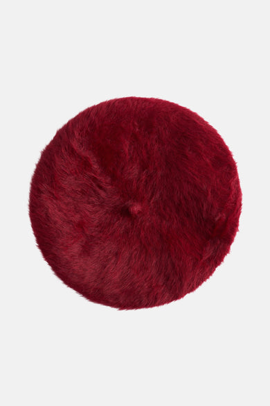Chapeau rouge Access®, avec une douce texture veloutée et une forme classique de baret.