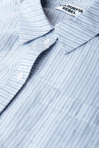 Chemise rayée bleue avec longues manches de COLOURFUL REBEL, à collet et détails scintillants.