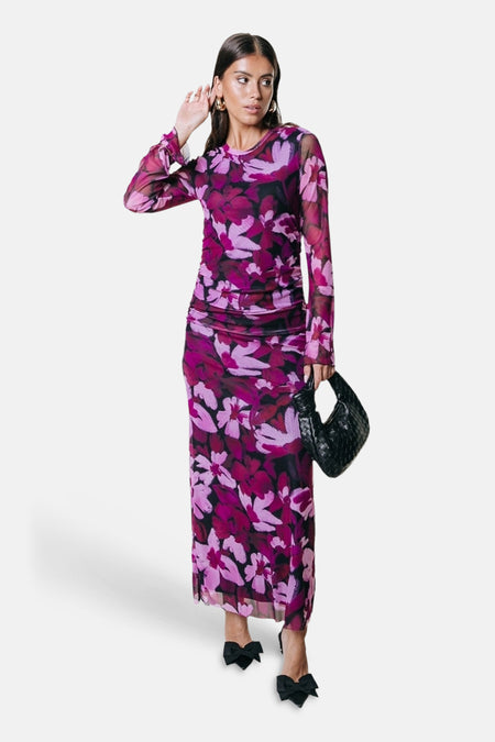 Robe multicolore à manches longues de COLOURFUL REBEL, avec un motif floral et une coupe ajustée.
