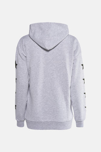 Gilet gris de COLOURFUL REBEL, avec des étoiles noires sur les manches et l'arrière.