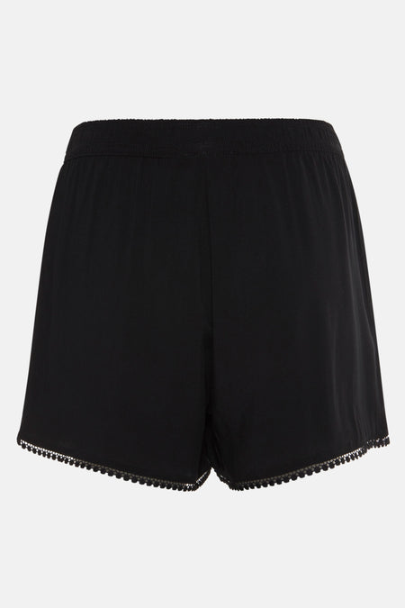 Short noir de HAILYS avec des détails sur les bords en bas.