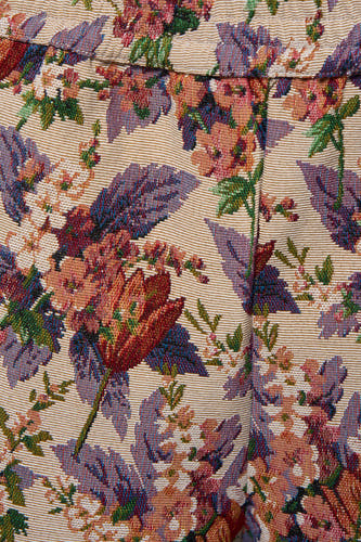 Multikleurige short van COLOURFUL REBEL met bloemenmotief en jacquard textuur.
