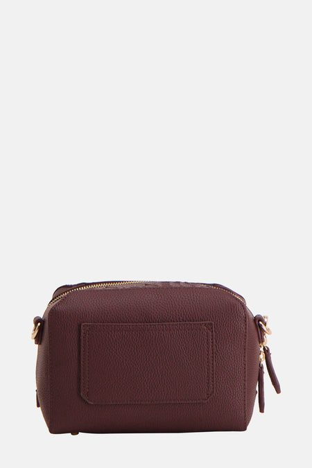 Bordeaux sac à dos de VALENTINO BAGS, avec une fine texture et un compartiment arrière rectangulaire.