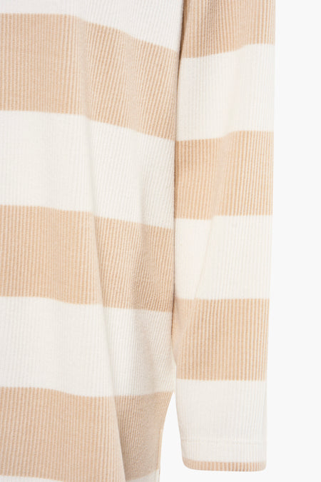Pull-over blanc de HAILYS avec des rayures beige et une texture écailleuse.