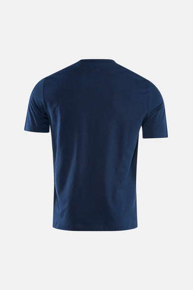 T-shirt bleu à manches courtes de Guess®, motif uni en gros plan, vue arrière.