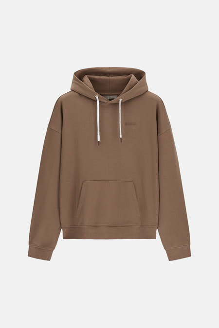 Bruine hoodie met capuchon van Guess®, witte trekkoorden en voorzak, front view