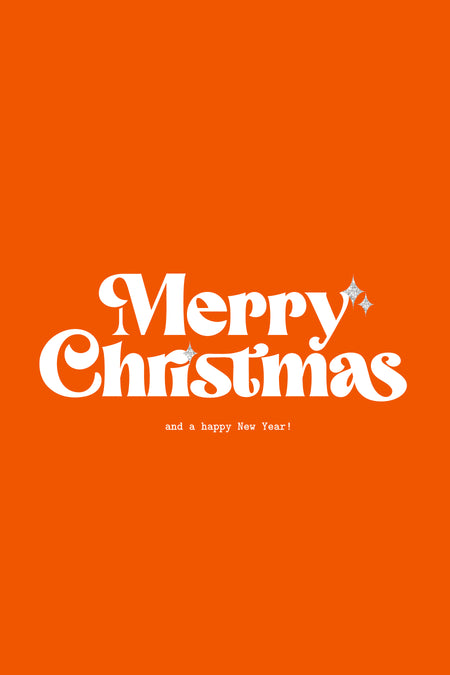 Oranje achtergrond met witte "Merry Christmas" tekst.